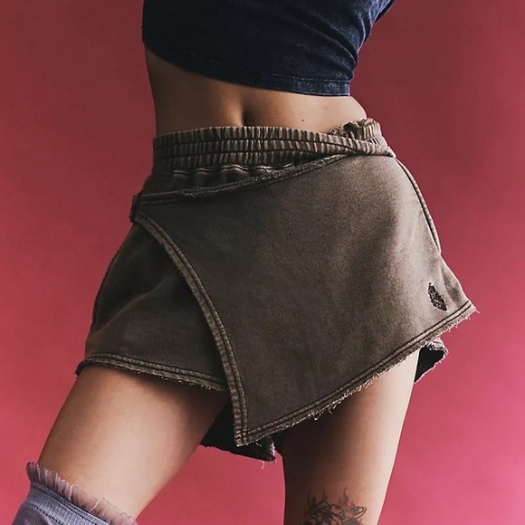 Free People Pants - NWOT Free People Run Up Shorts